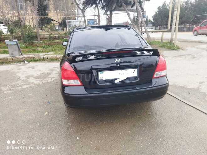 Hyundai Elantra-2