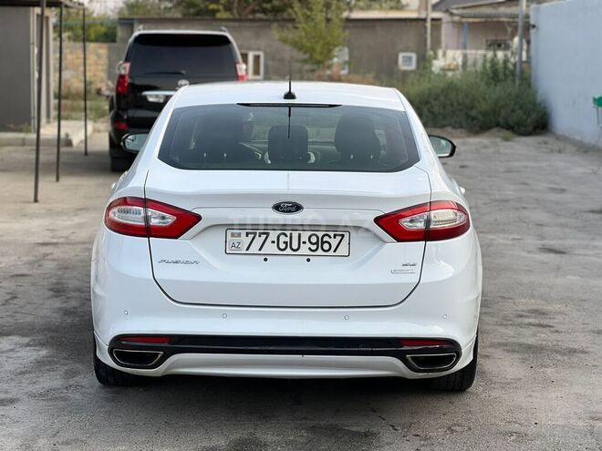 Ford Fusion (North America)-8