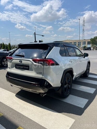 Toyota RAV4-3