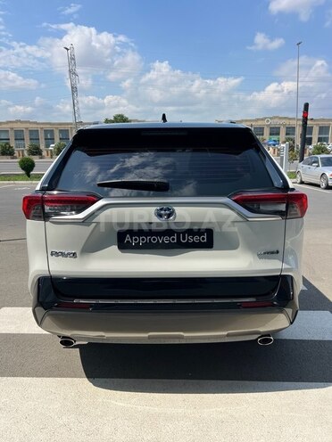 Toyota RAV4-4