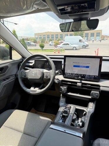 Toyota RAV4-10