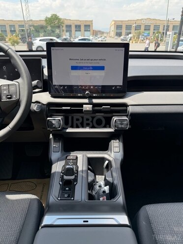 Toyota RAV4-11