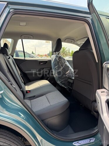 Toyota RAV4-14