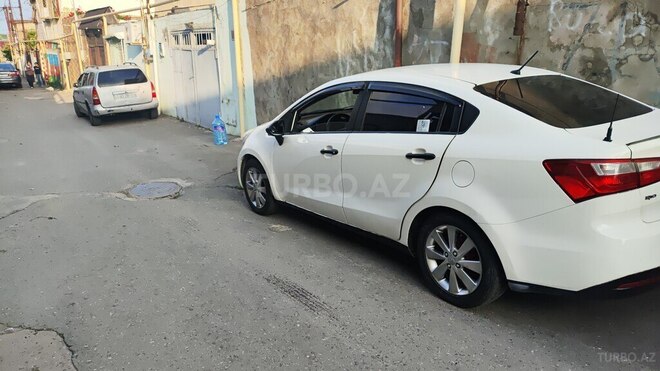 Kia Rio-3