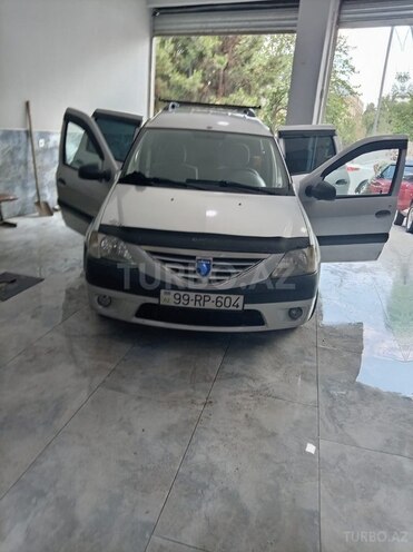 Dacia Logan-1