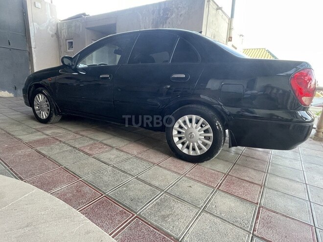 Nissan Sunny-7