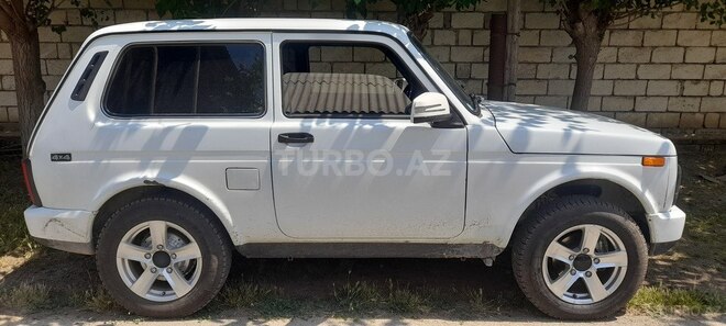 LADA (VAZ) Niva-4