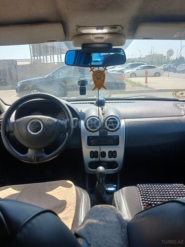 Dacia Logan-3