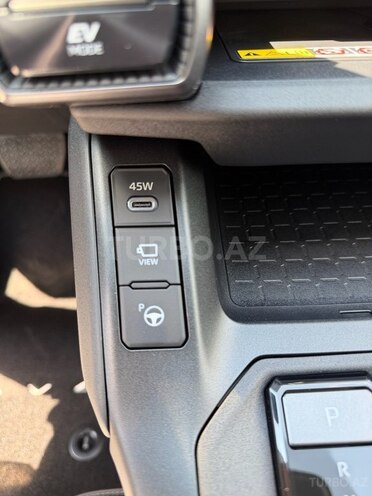Toyota RAV4-12
