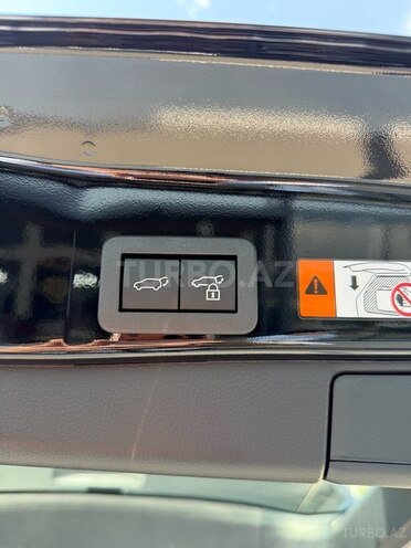 Toyota RAV4-6