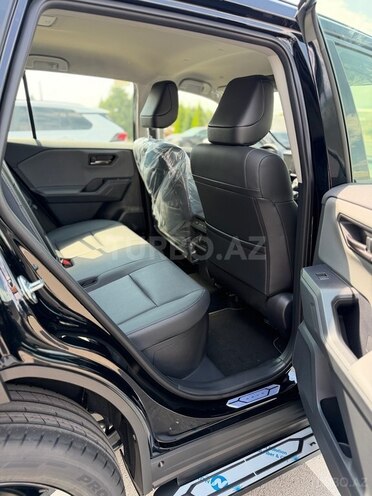 Toyota RAV4-7