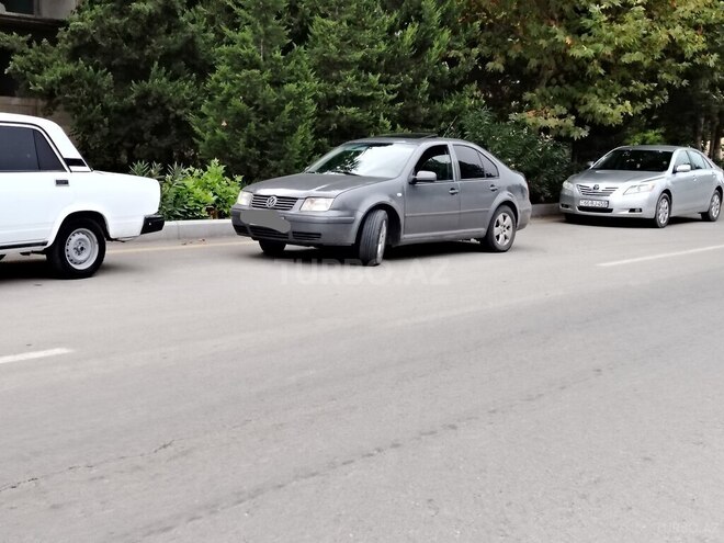 Volkswagen Jetta-5