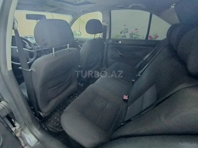 Volkswagen Jetta-7
