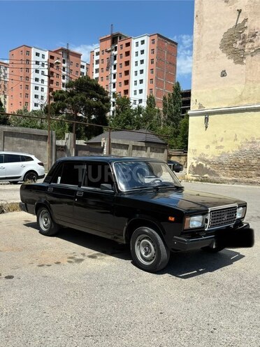 LADA (VAZ) 2107-2