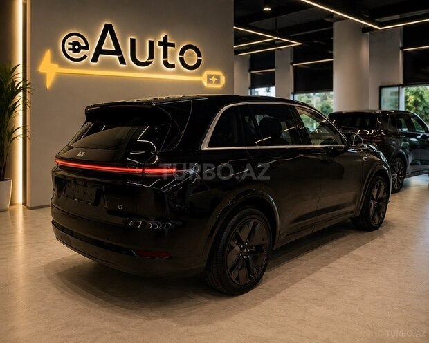 Li Auto L7-4