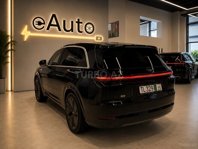 Li Auto L7-3