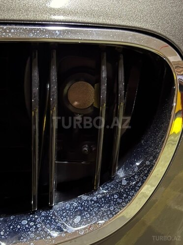 BMW 528-9