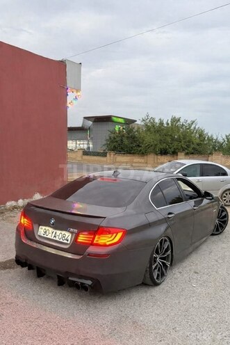 BMW 528-6