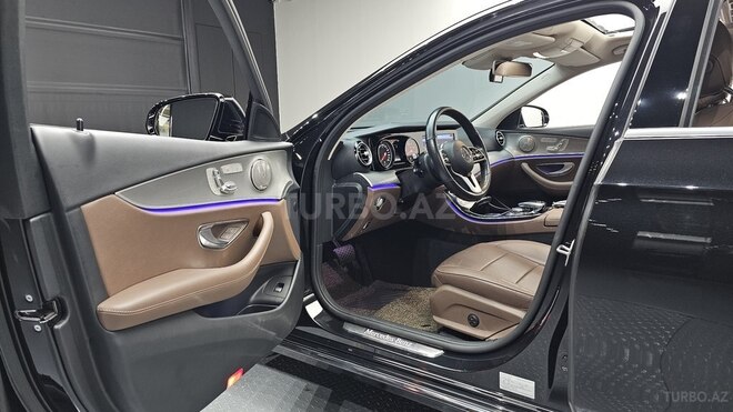 Mercedes E 300-3