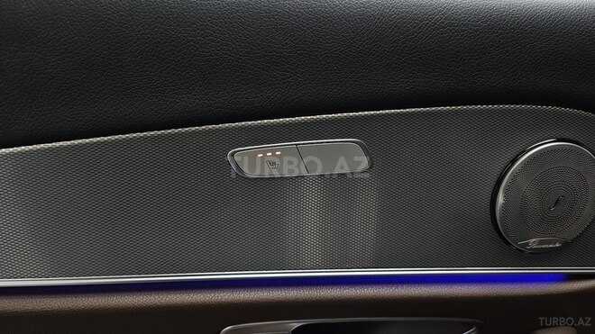 Mercedes E 300-18