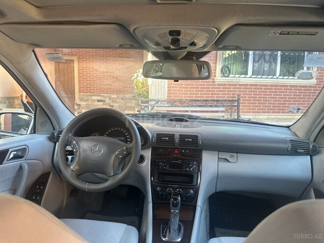 Mercedes C 200-10