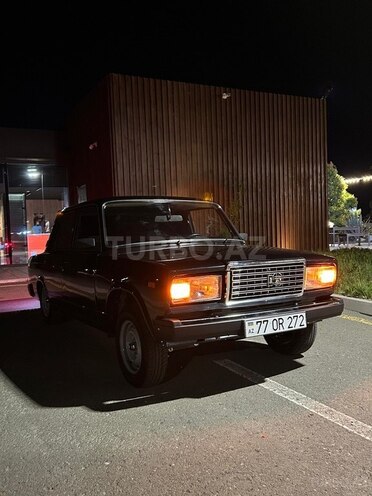 LADA (VAZ) 2107-15