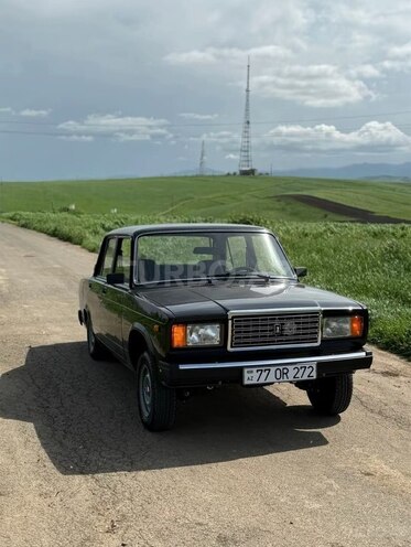 LADA (VAZ) 2107-5