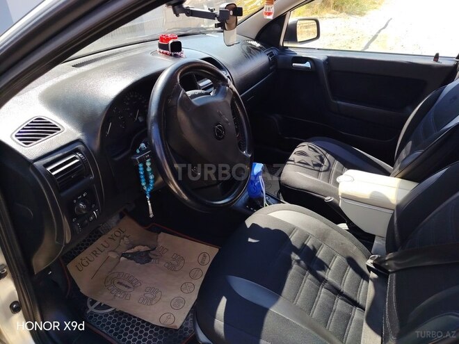 Opel Astra-9