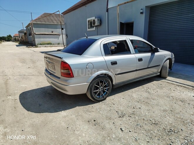 Opel Astra-3