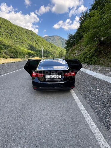 Chevrolet Malibu-8