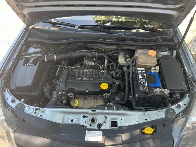 Opel Astra-11