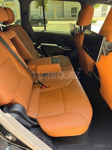 Toyota Land Cruiser-10