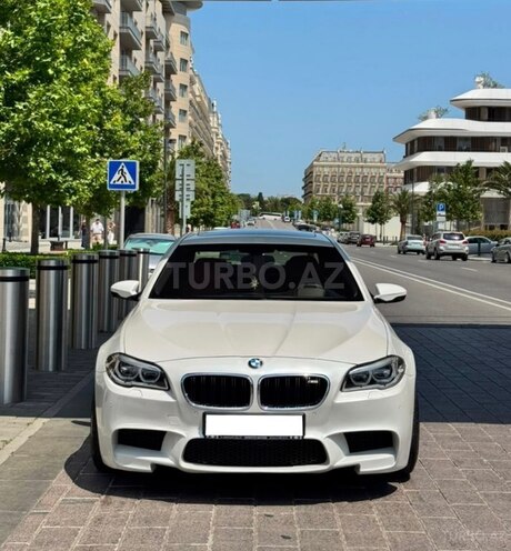 BMW 528-2