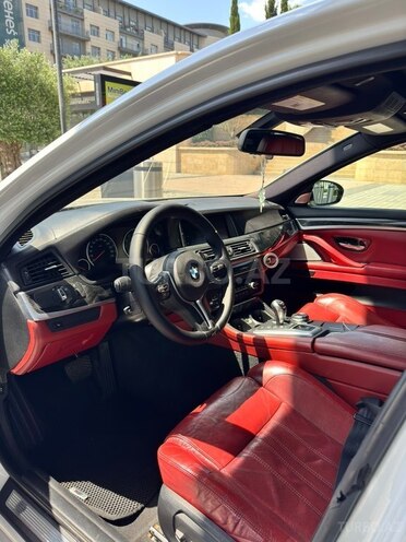 BMW 528-9