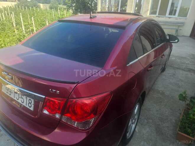 Chevrolet Cruze-10