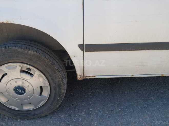 Ford Transit-19
