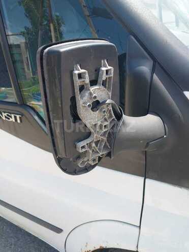 Ford Transit-14