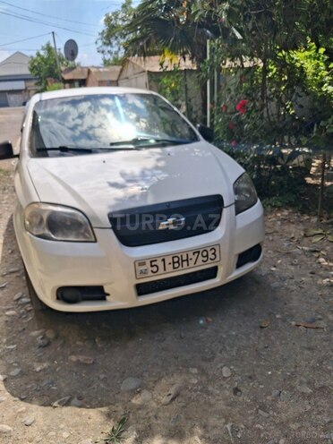 Chevrolet Aveo-1