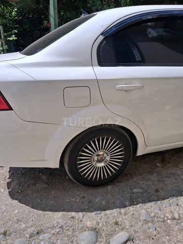 Chevrolet Aveo-6