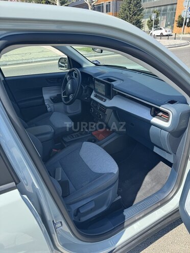 Ford Maverick-15
