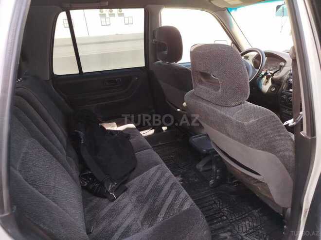 Honda CR-V-8