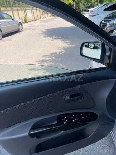Kia Rio-12