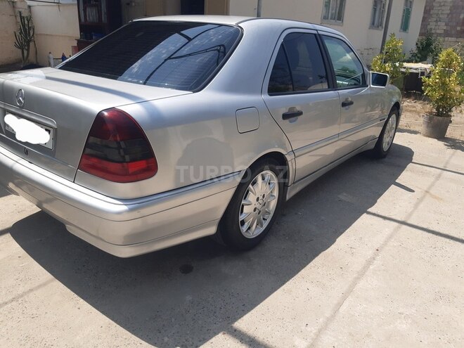 Mercedes C 200-6