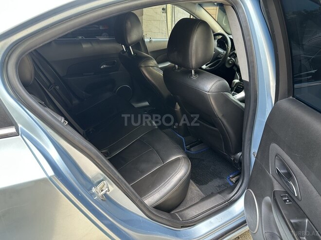 Chevrolet Cruze-9