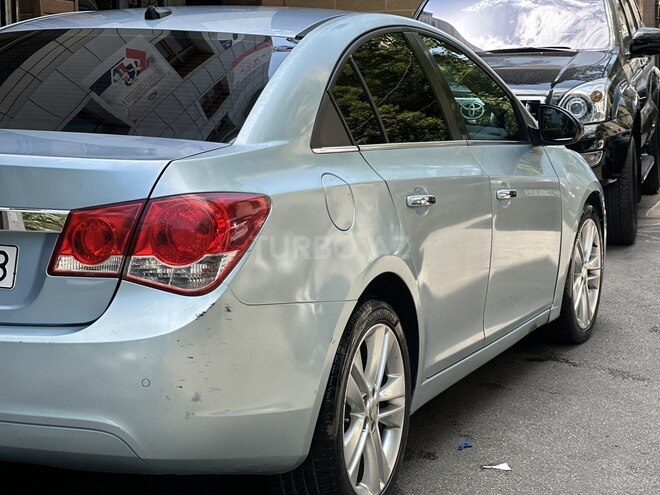 Chevrolet Cruze-6