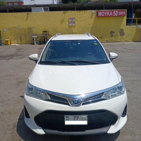 Toyota Corolla Fielder-1