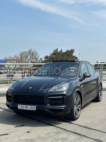 Porsche Cayenne E-Hybrid-5