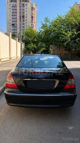 Mercedes E 200-2