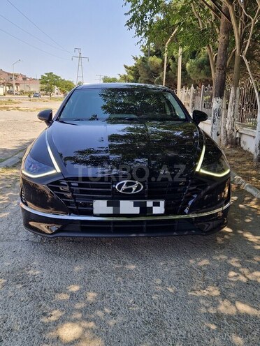 Hyundai Sonata-1