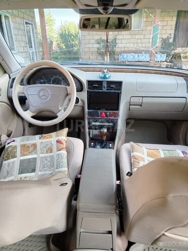 Mercedes C 230-7
